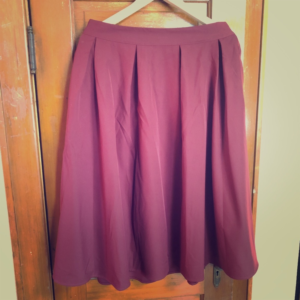 NWT Burgundy Midi Skirt with Pockets!